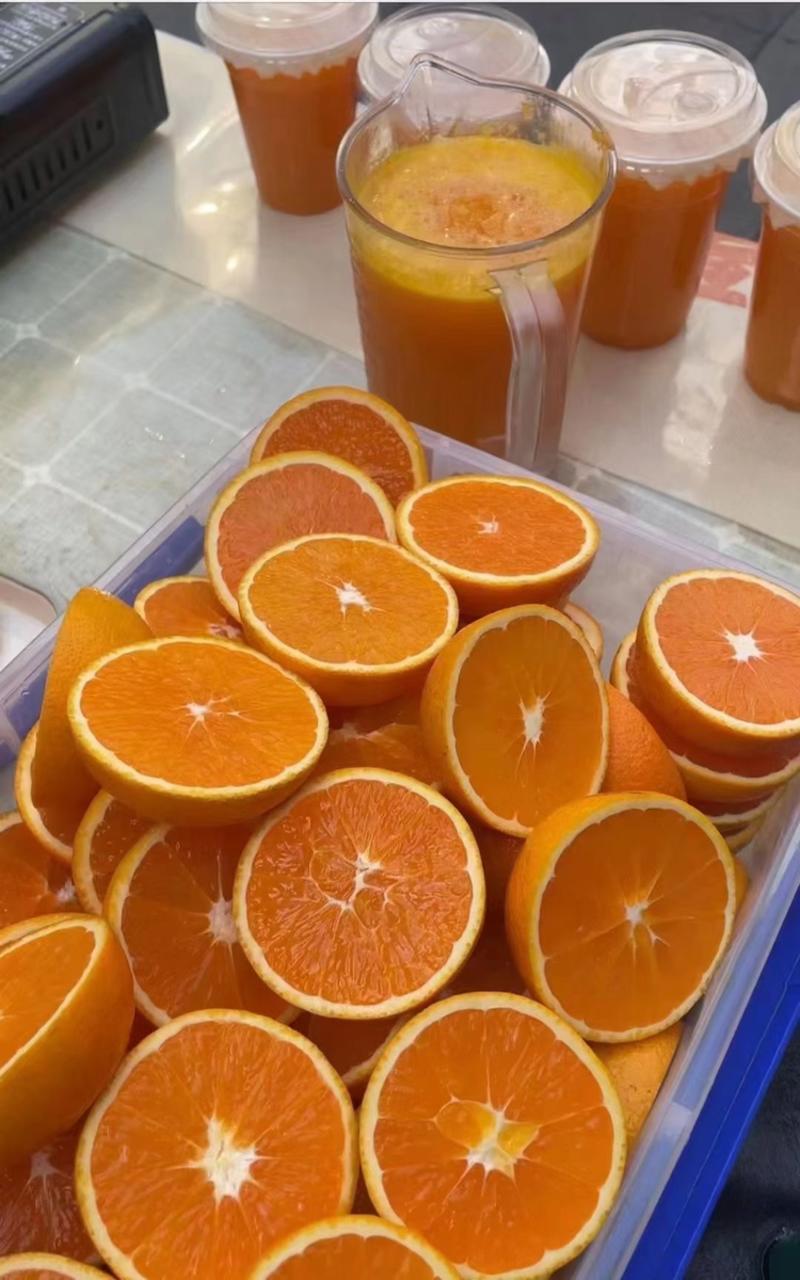 常年供应鲜榨橙汁儿新鲜看得见，橙香浓汁水多