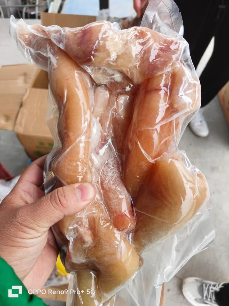 熟牛蹄，全熟去骨熟牛蹄，真空包装！带主筋，凉调，爆炒均可