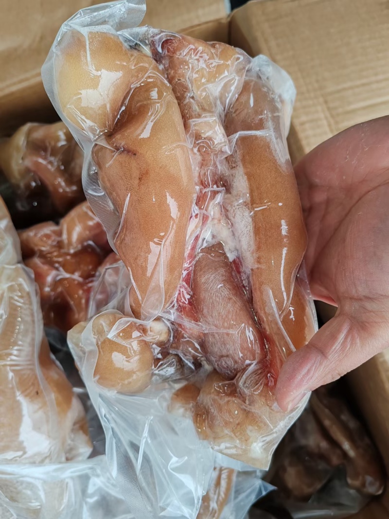 熟牛蹄，全熟去骨熟牛蹄，真空包装！带主筋，凉调，爆炒均可