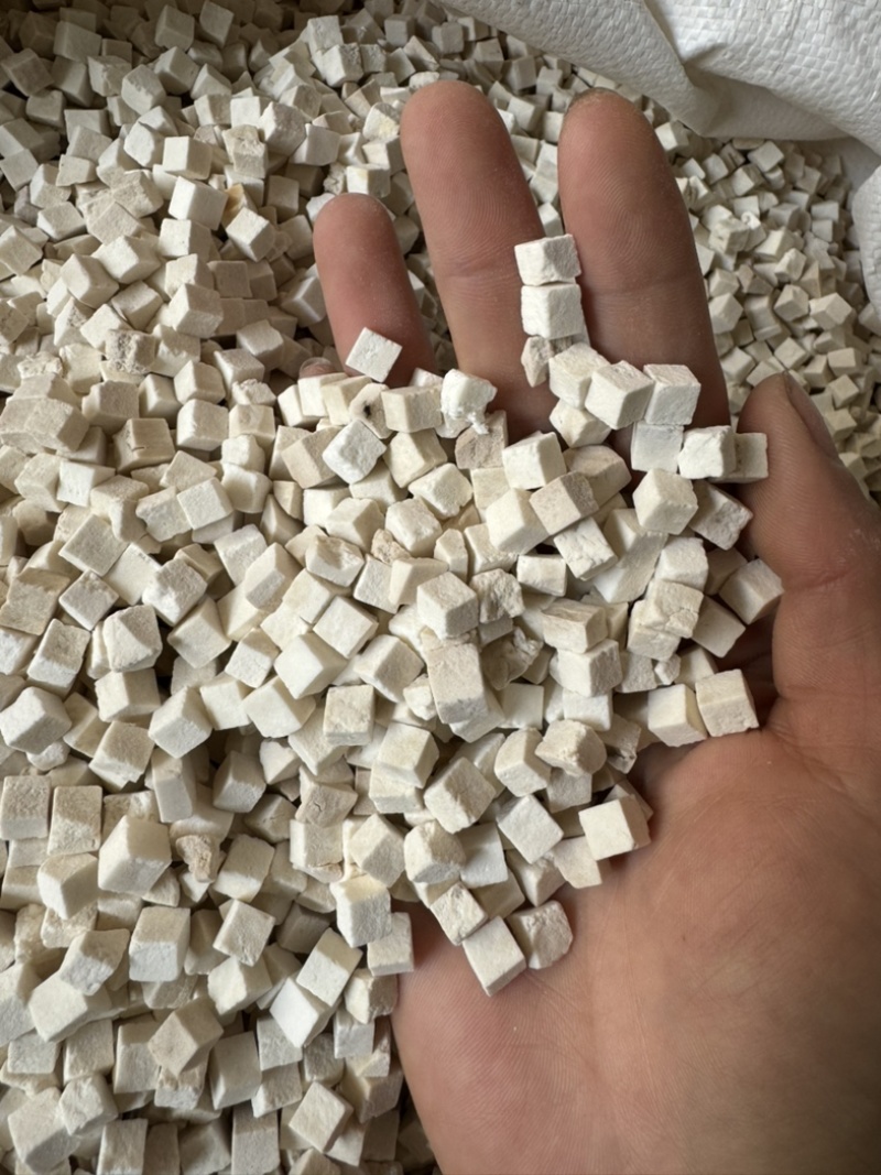 茯苓丁小米丁茯苓实物拍摄云苓中心丁云苓