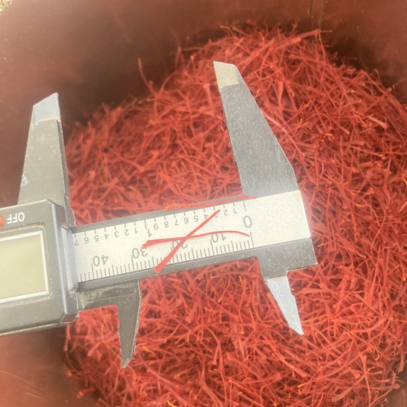 藏红花实物拍摄，需要其它规格请电话联系我