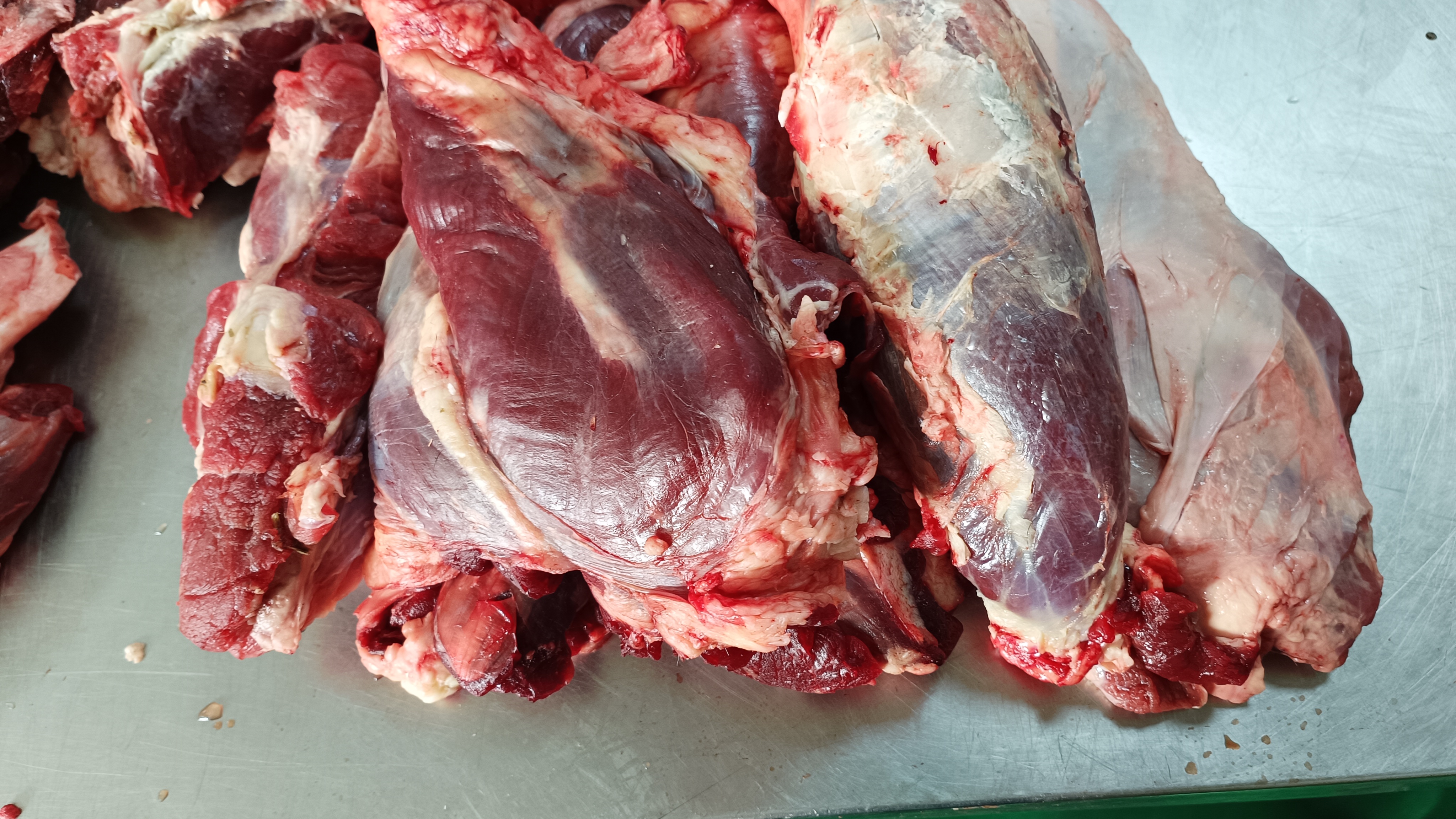 菠萝子姜炒牛肉食材展示图
