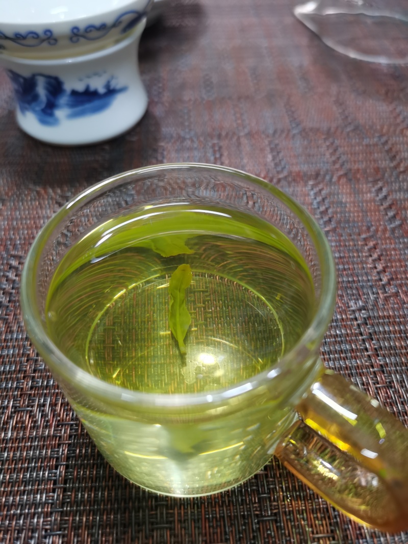 买一斤送一斤恩施玉露口粮茶清仓特价