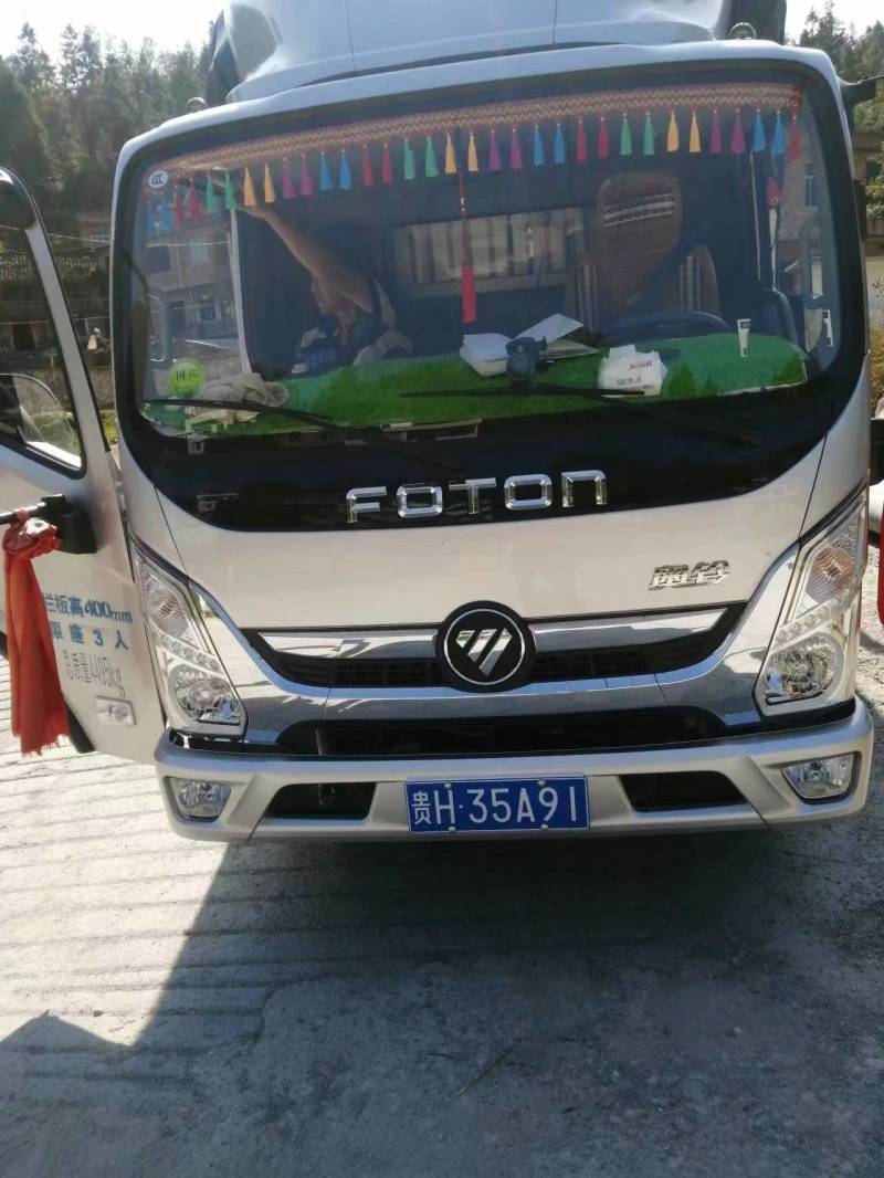 贵州精品青岗炭，烧烤炭。品质好，耐烧，易燃，厂区直发，量