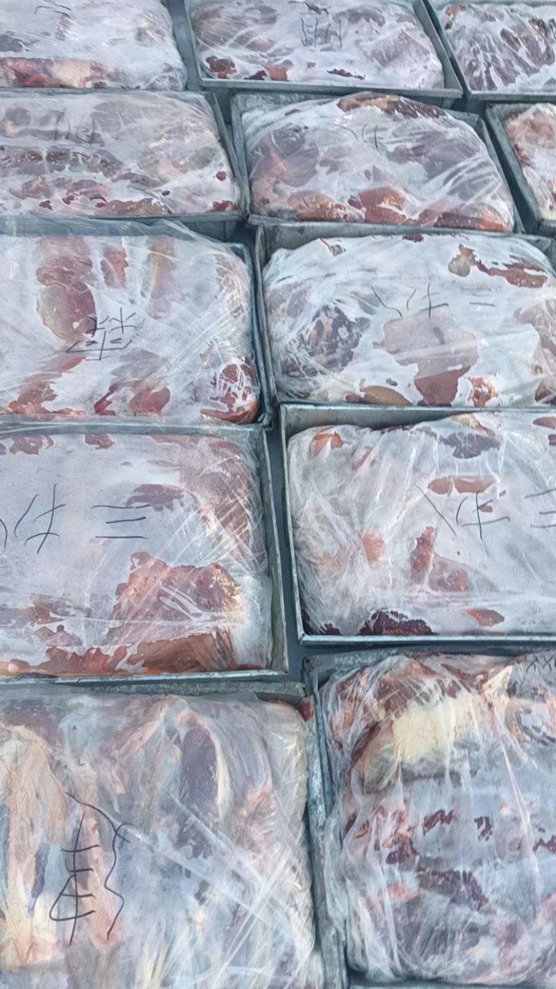 呼伦贝尔大草原优质牛肉，规格齐全欢迎大家前来选购