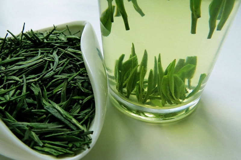 竹叶青明前独芽，茶汤清香，品质保证，欢迎选购