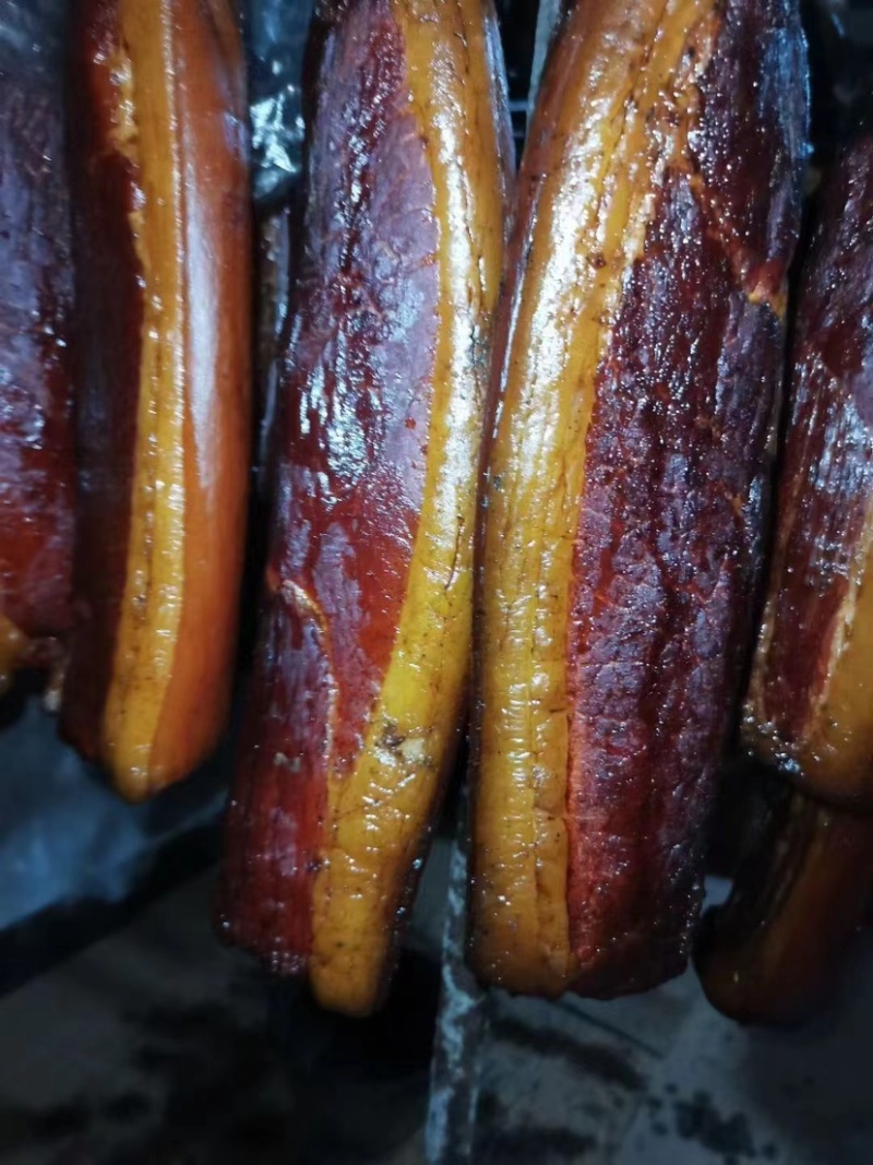 乐山精品腊肉，精选猪肉制作，品质保证欢迎选购