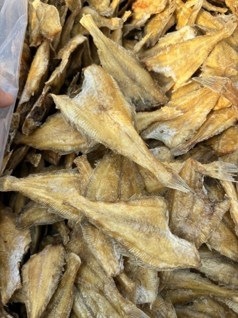 偏口鱼酥比目鱼酥休闲小零食、常年有货、大量有货