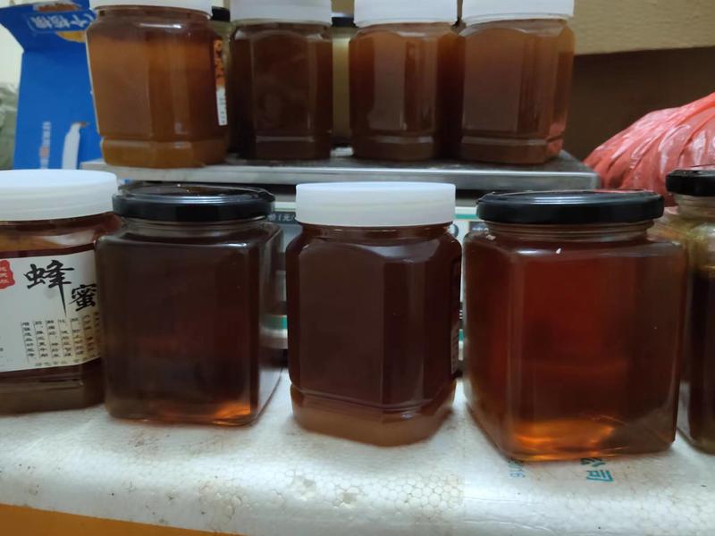 大山养殖野生蜂蜜品质保障质量保障欢迎全国各地订购