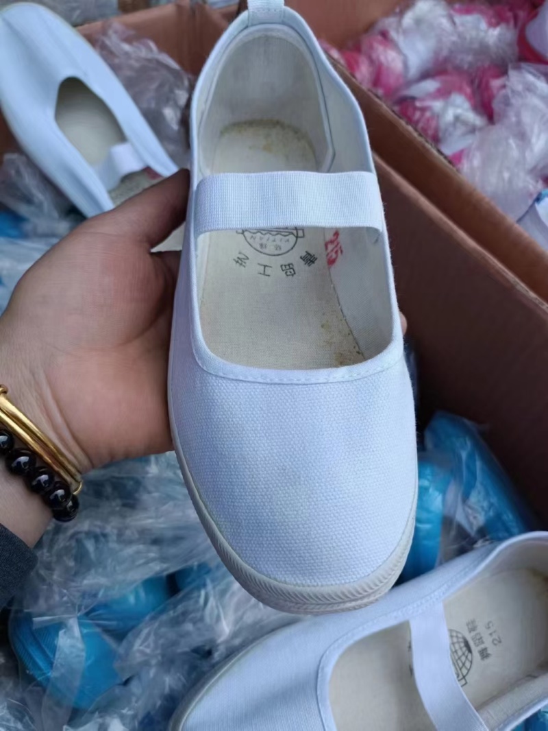 儿童舞蹈鞋，处理赶集摆摊大集非常适合随便卖