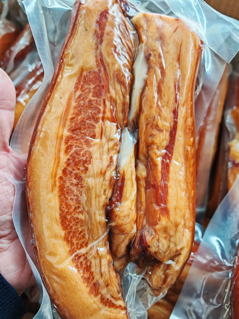腊肉农家烟熏腊肉一斤一袋厂家直发