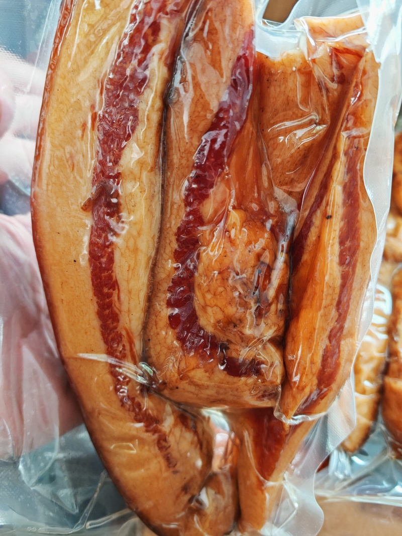 腊肉农家烟熏腊肉一斤一袋厂家直发
