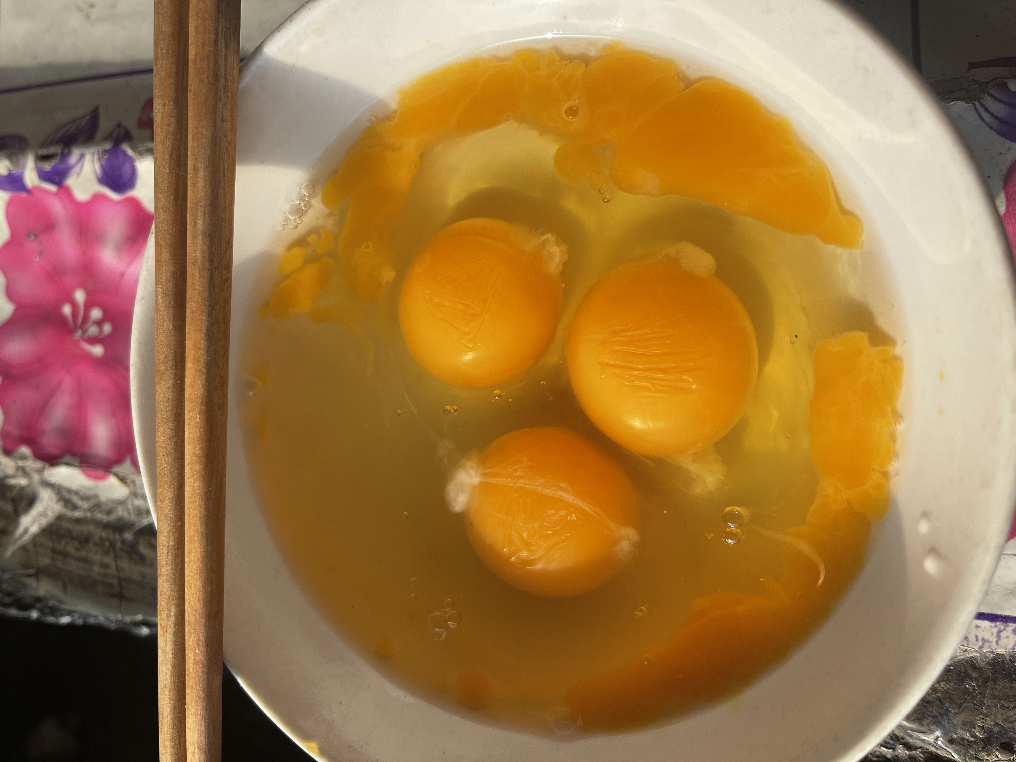 鸡蛋清洗与打蛋过程