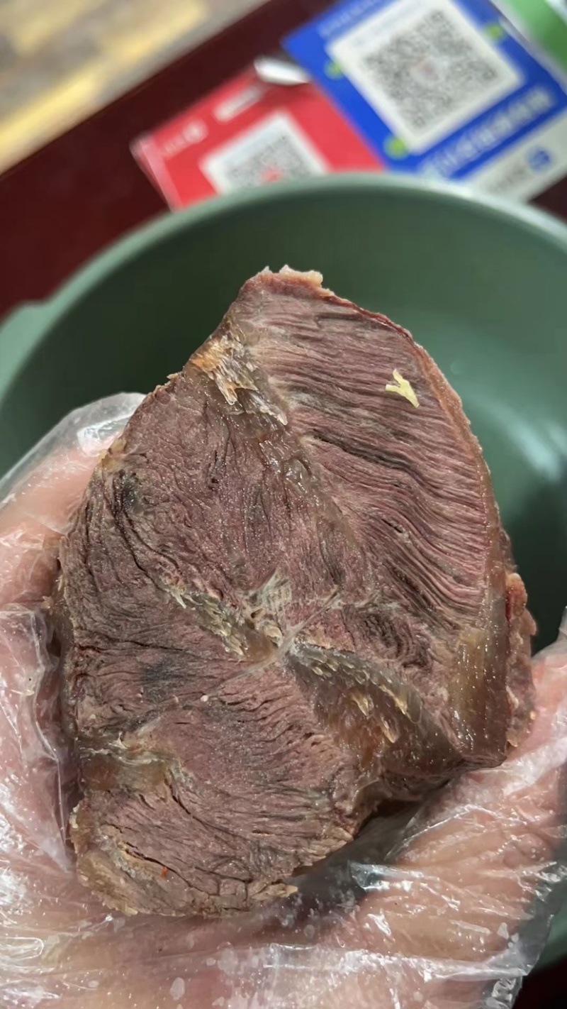 白水牛肉熟牛肉坨坨带筋不加粉不注水