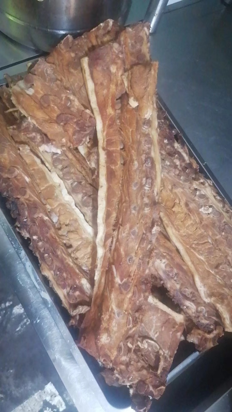 多肉龙骨性价比非常高自助餐，酱骨头，美团外卖都可