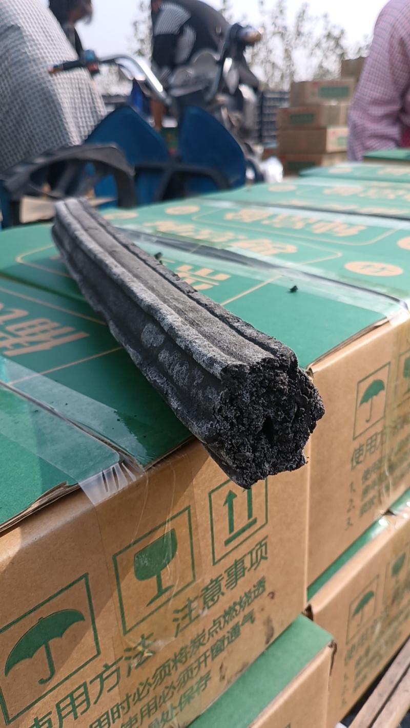 高温机制环保无烟无味烧烤炭取暖炭纯果木炭源头厂家直销