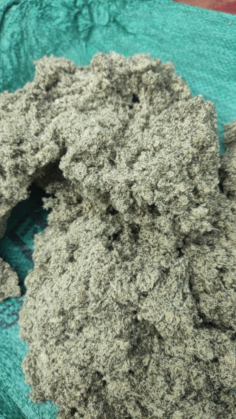 艾绒（自己加工全野生。有陈年艾叶，也有当年艾，也有艾绒）