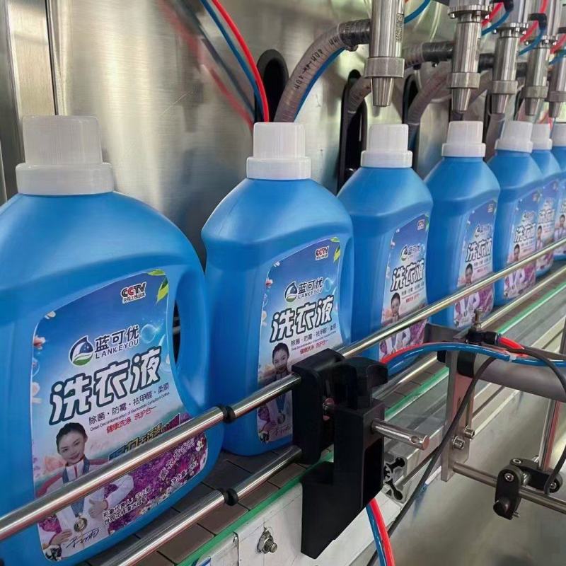 蓝可优洗护用品强力去污，持久留香