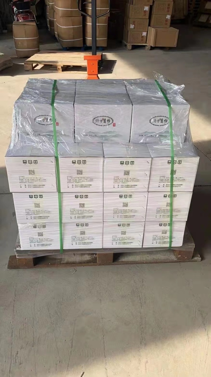 千岛湖土酱（红烧大鱼头炒螺蛳煮豆腐一绝）
