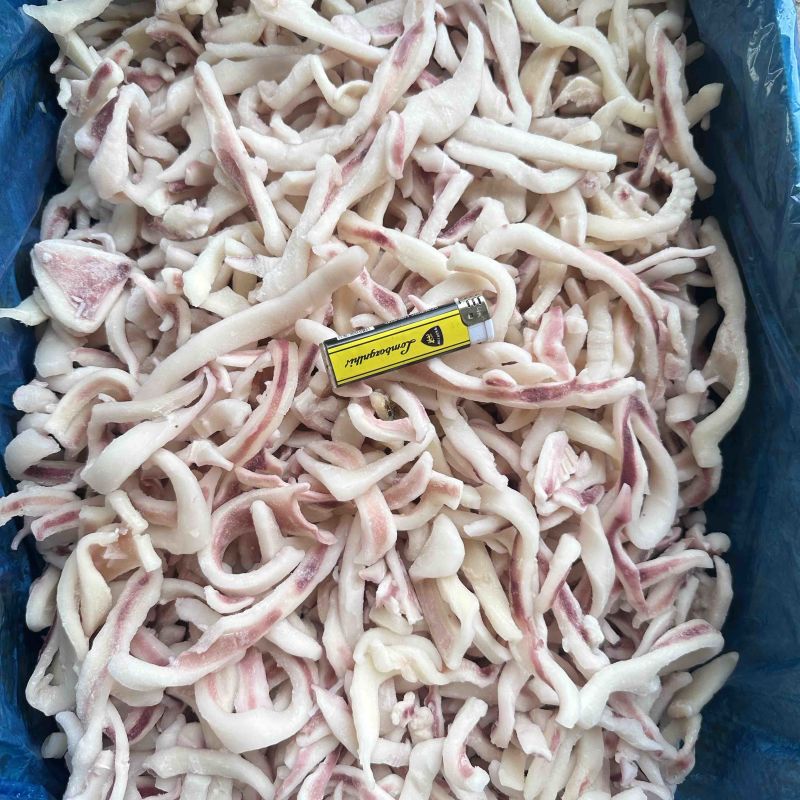 漂烫鱿鱼残条，纯干无冰衣，不缩水，适合食堂，