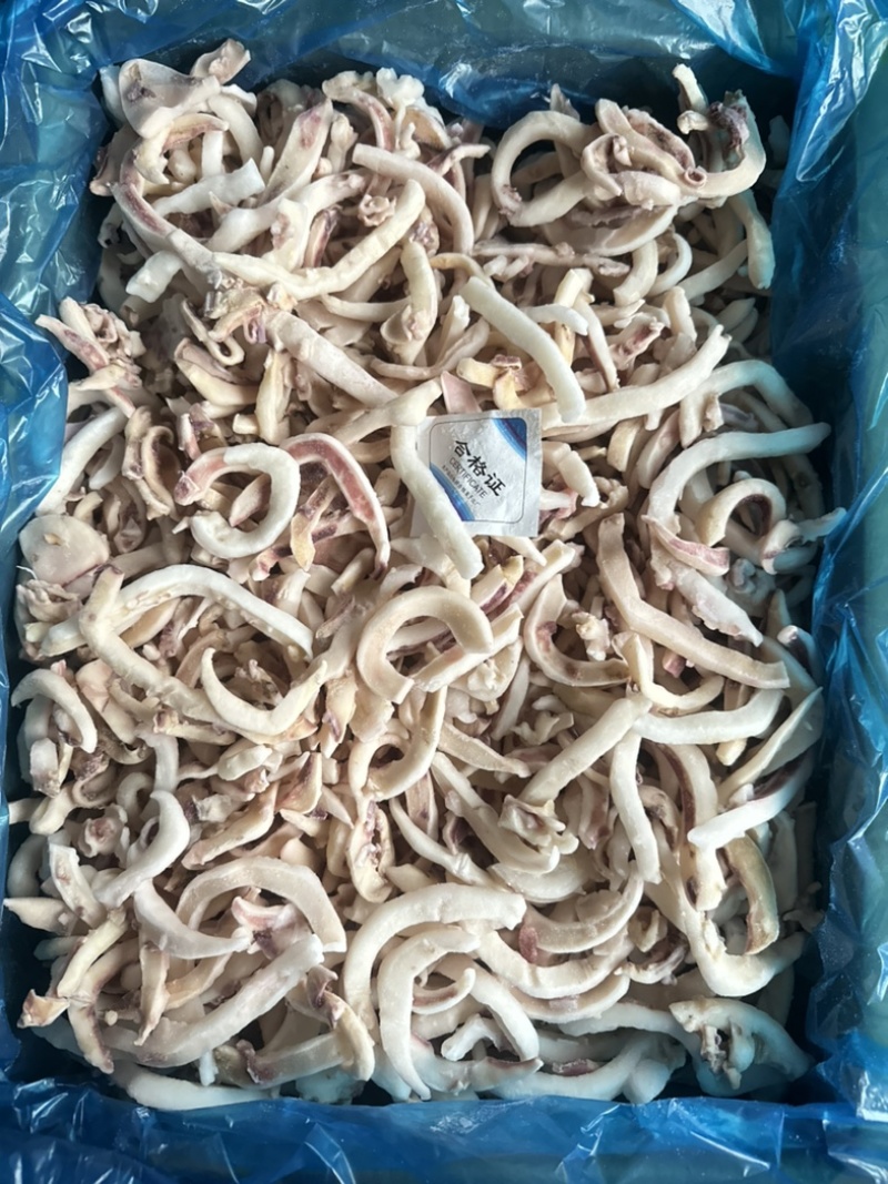 漂烫鱿鱼残条，纯干无冰衣，不缩水，适合食堂，