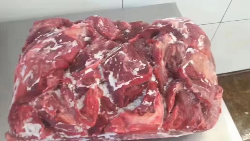 驴腱子，驴肉，驴鞭，驴蹄，驴尾，驴皮。