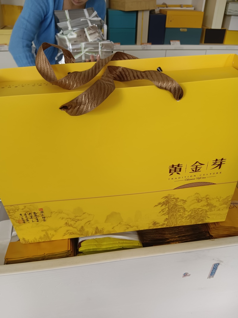 安吉白茶，黄茶，奶白茶，绿茶
