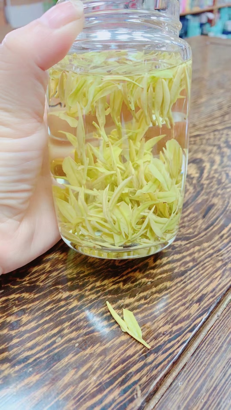 安吉白茶，黄茶，奶白茶，绿茶