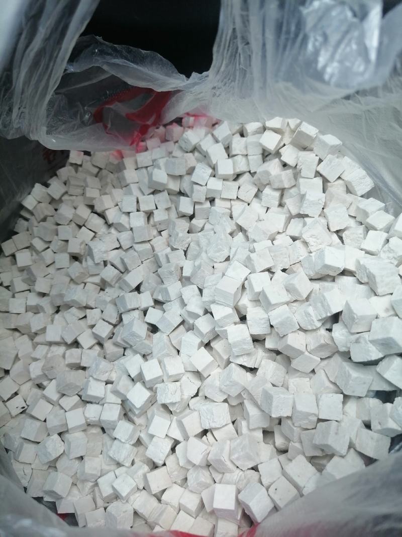 无硫白茯苓中心丁、茯神