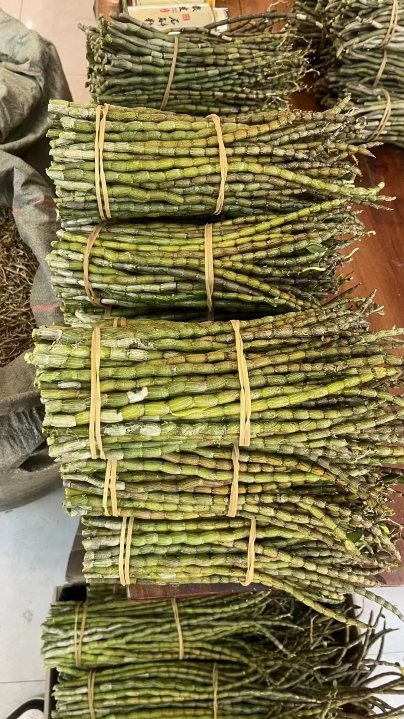 铁皮石斛，基地直发主营各地土特产一手货源质量保证大量供应