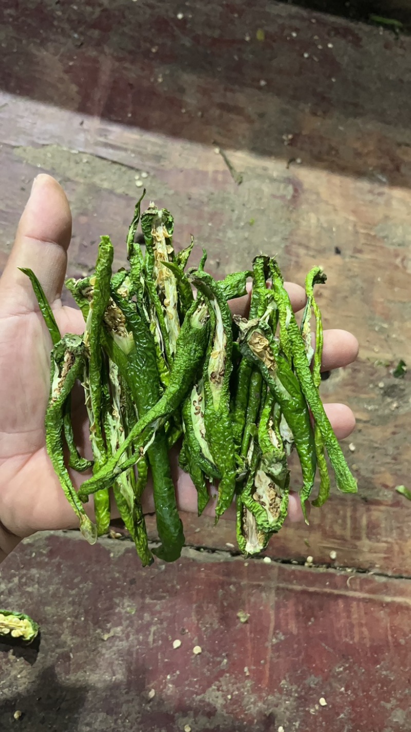 精选干绿辣椒皮青辣椒片青辣椒条绿辣椒条青椒丝厚皮