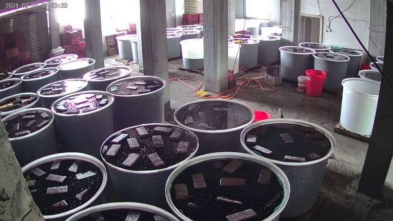 湖南特大松花皮蛋批发无铅工艺，口感好，湖南胜品蛋业出品