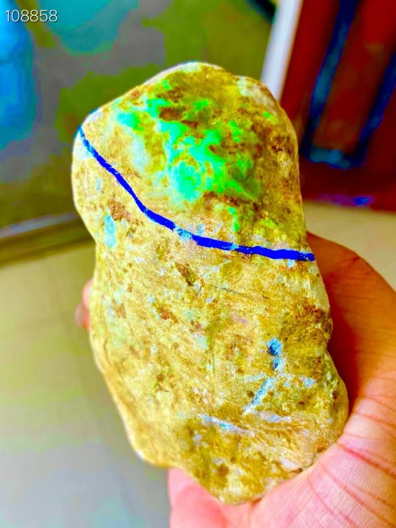 翡翠岩石