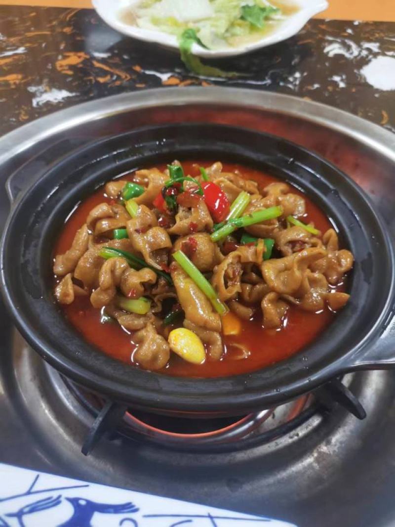 特级卤肥肠去油百分之九十以上全熟。一级鲜肠制作，只做精品