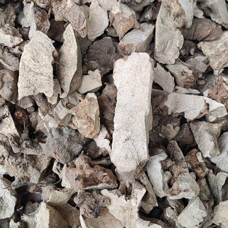 土茯苓本地野生土茯苓粉质甘甜现采现发