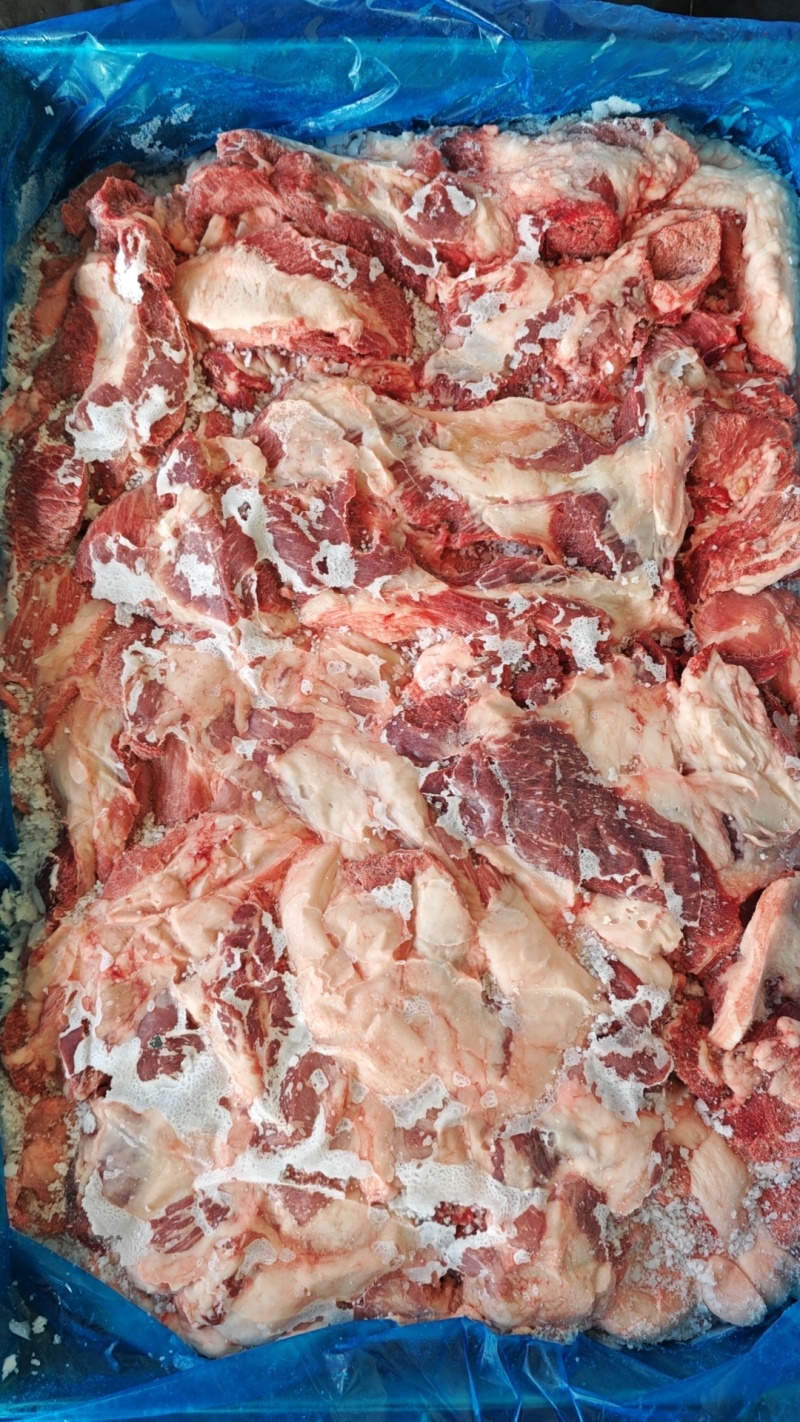 母猪倒四六碎肉，五五碎肉，长期生产，供应稳定