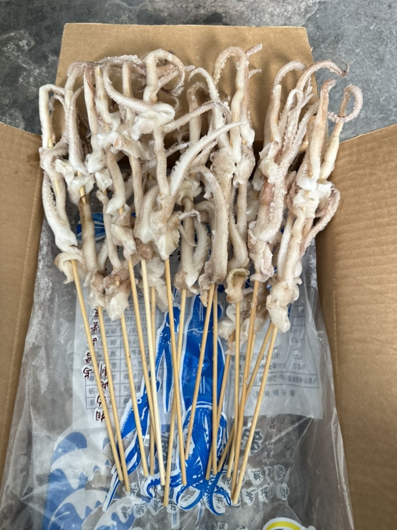 鱿鱼须串，35克一支，5包*20支一件，不缩水，足克数，
