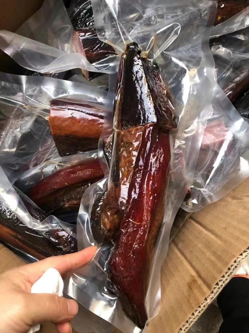 烟熏二刀腊肉可抽真空一手工厂餐饮净菜食品供应