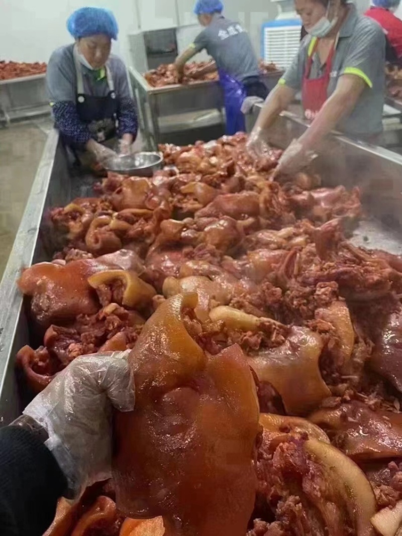 全熟带皮核桃肉一手工厂地毯新模式餐饮卤品熟食供应批发