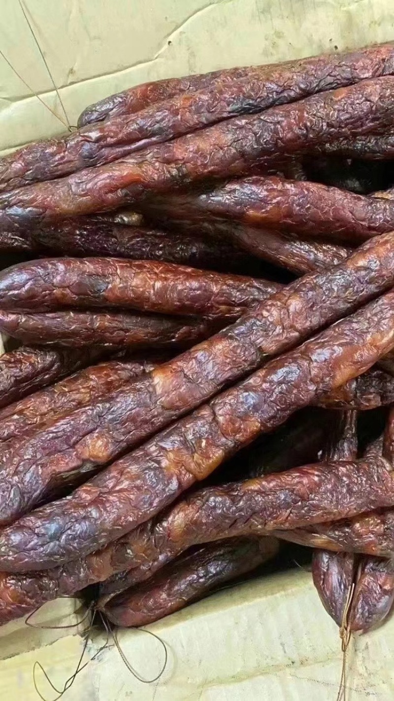 烟熏纯肉五香麻辣香肠（源头工厂一手货源熟食供应）