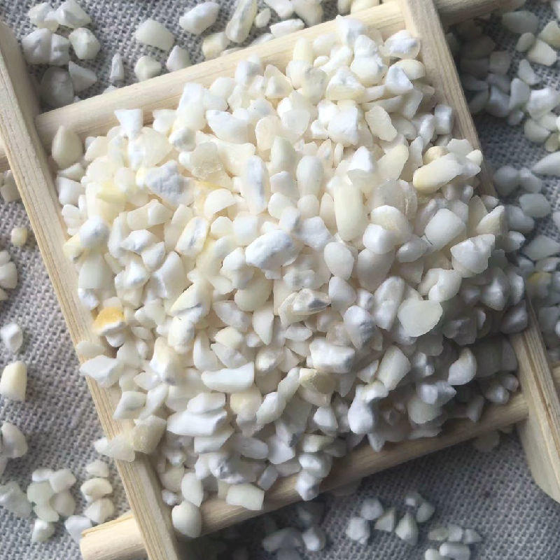 白糯玉米糁！各种规格，大粒中粒跟小粒！长期稳定大量供货！