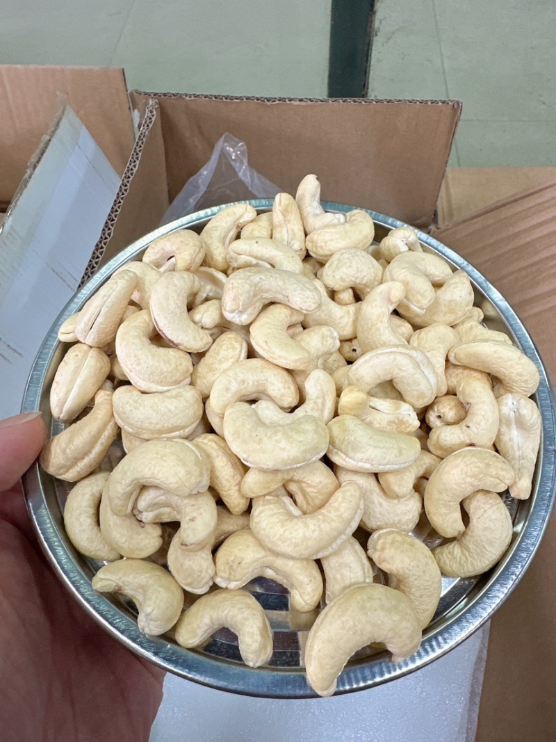腰果干果生腰果仁180240320