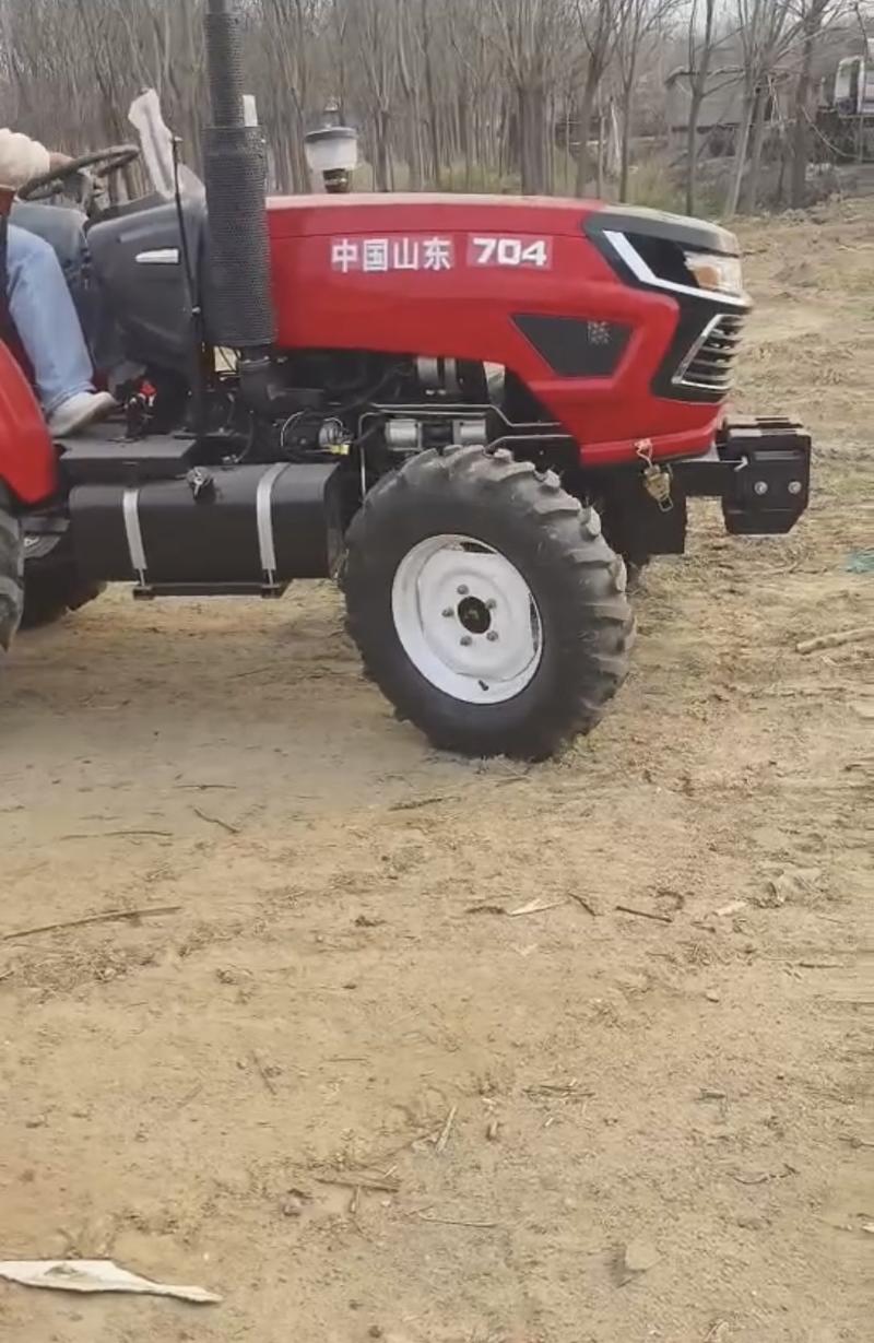 山东菏泽郓城农机厂家中型拖拉机诚信经营品质保证