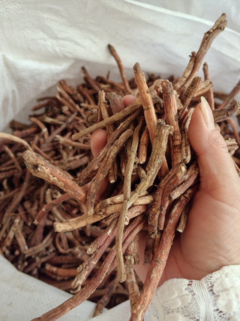 牡丹皮，黑丹，粉丹，选条，80抽芯率%现货供应