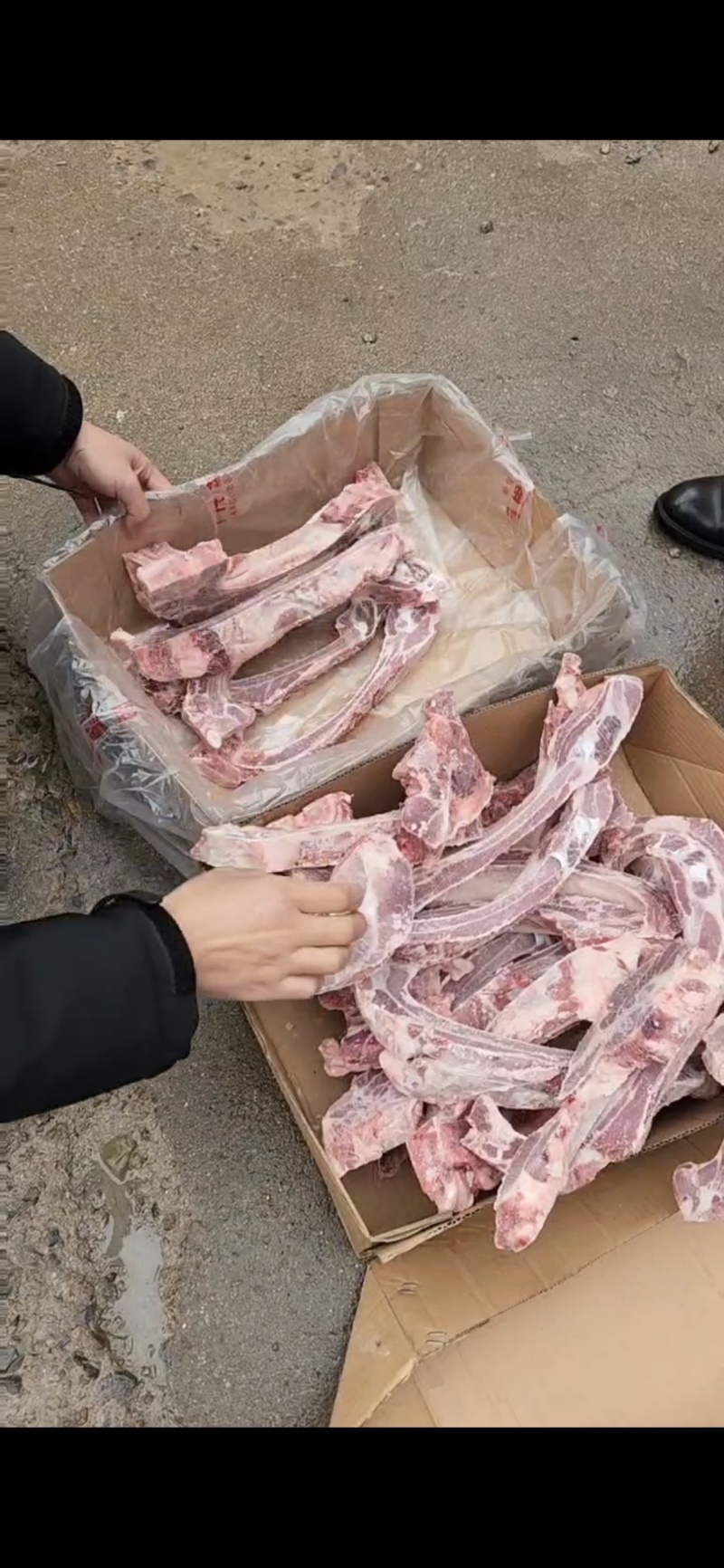肋排条实拍，适合电商团购，各种餐饮店使用。价格便宜。