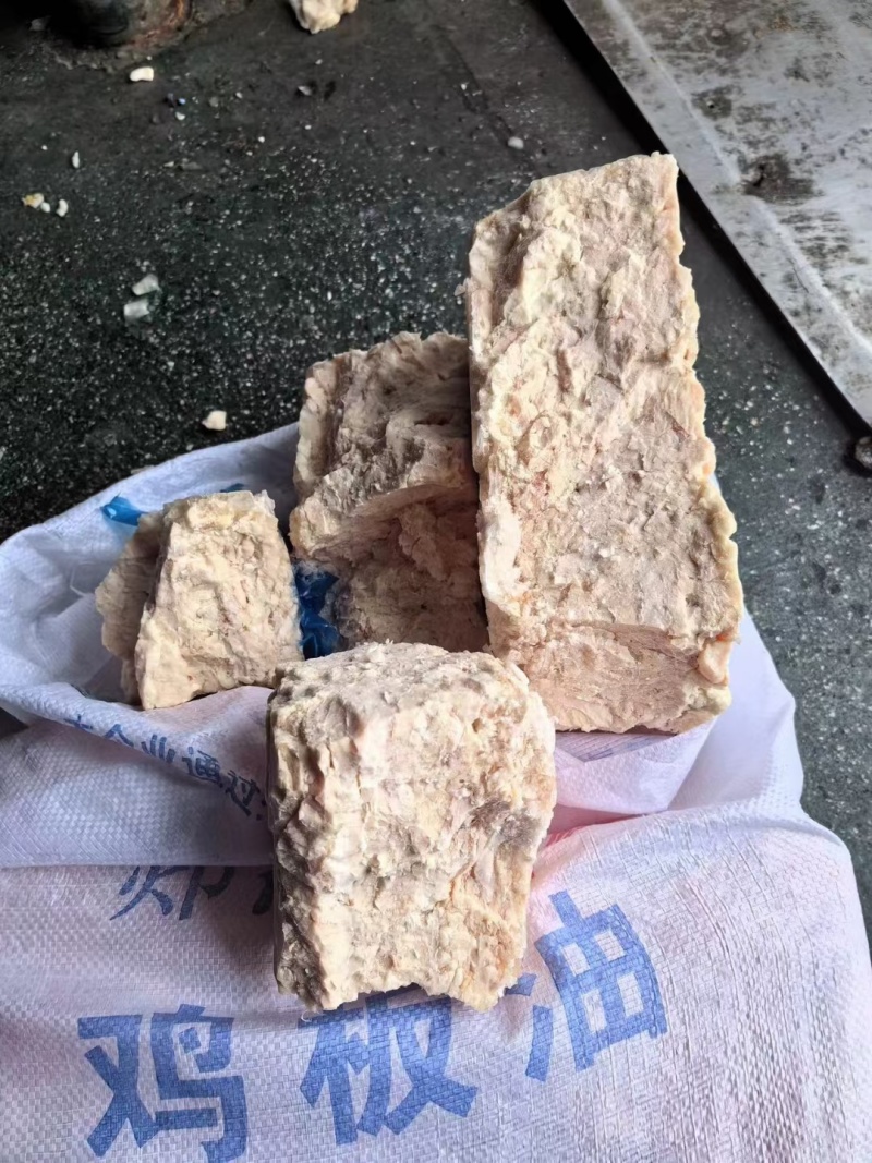 鸡板油炼油厂用板油出油率高诚信合作全国发货货源稳定