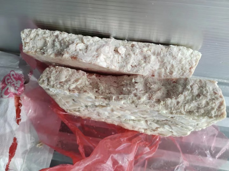 鸡板油炼油厂用板油出油率高诚信合作全国发货货源稳定