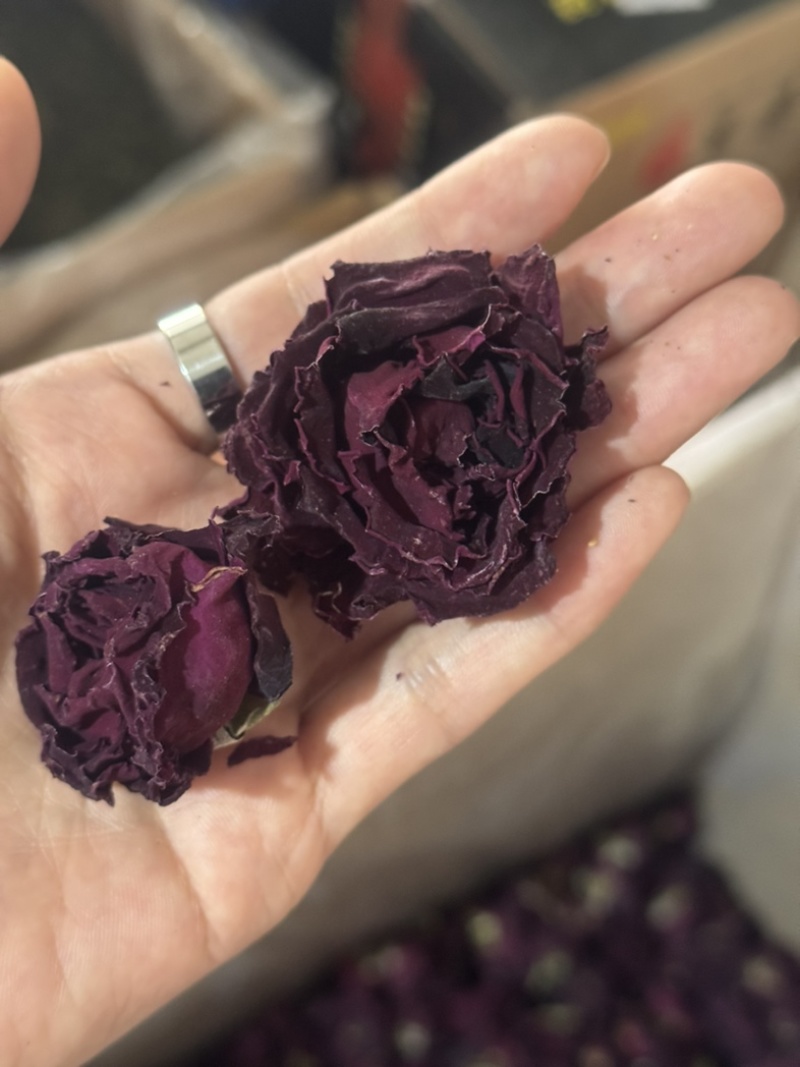 墨红玫瑰干货云南玫瑰花冠实拍烤干