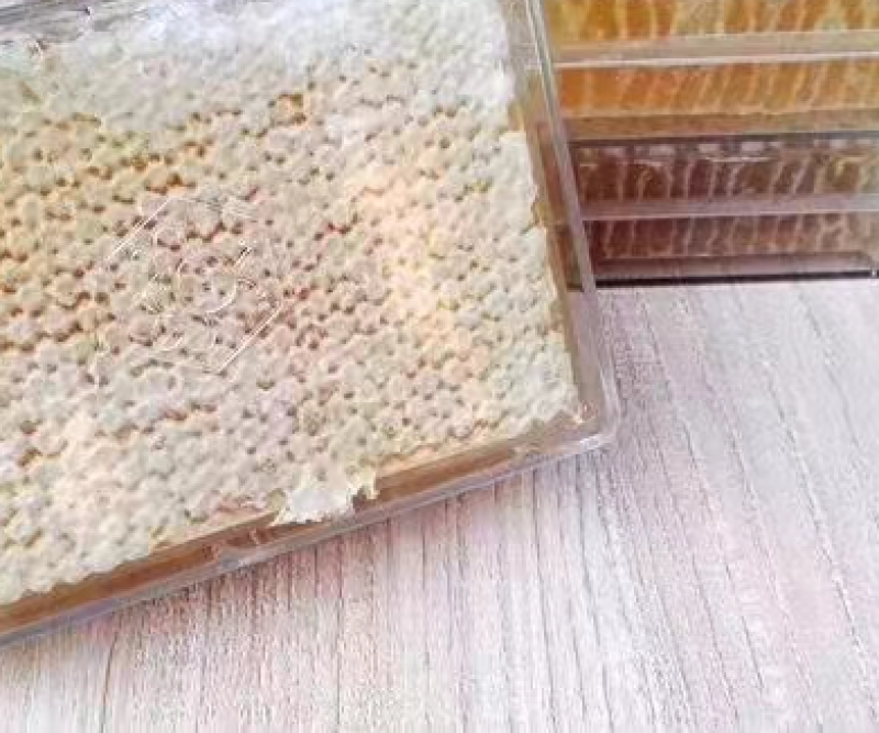 蜂巢蜜蜂场直发，品质保障诚信经营，欢迎来电订购
