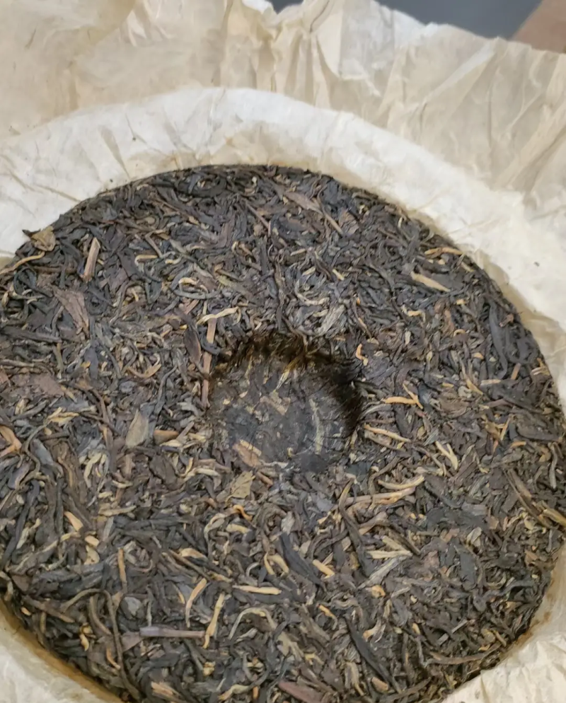 江城圆茶357克生茶茶饼直播剩下的尾货现急需资金周